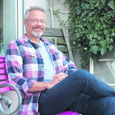 Ein Nährboden für neue Ideen - Fast ein 50-Prozent-Pensum wendet Roman Westermann ehrenamtlich für die «Graswurzle» auf. Bild: Annemarie Keusch