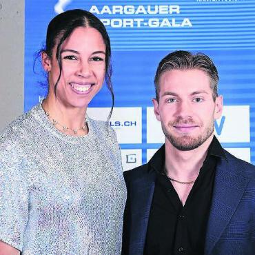 Knapp hinter dem Jugendidol - Die Freiämter Nominierten bei der Wahl zum Aargauer Sportler des Jahres: Die Beriker Bobfahrerin Melanie Hasler (Rang 6) und der Wohler Kickboxer Roy Cipriano (Rang 2).