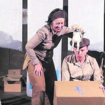 Grenzenlose Fantasie - Silvia Roos und Stefan Ross Humbel spielen für die Allerkleinsten. Bild: zg