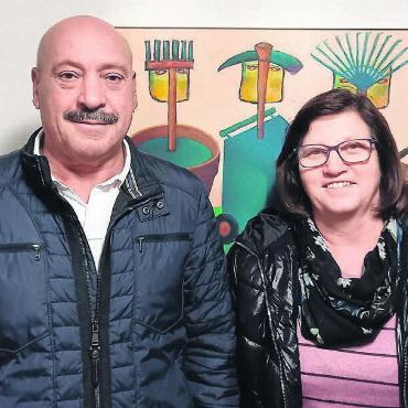 Doppelte Treue zur Firma - Zusammen war das Ehepaar Alves über 60 Jahre lang für die Firma Emil Huber AG tätig: Fernando Alves 36 Jahre und Maria Alves 31 Jahre.