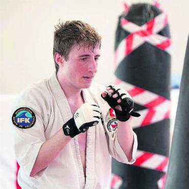 Feiern statt kämpfen - Eröffnet wurde der Tag mit einem Training der Kampf-Nationalmannschaft. Sandro Kuster vom Karate-Club Wohlen gab da schon Vollgas.