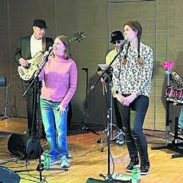 «Wir haben es verdient» - Mit ihrem Sound sorgte sie für Stimmung im Saal – die Integra-Band «Go Wanderer».