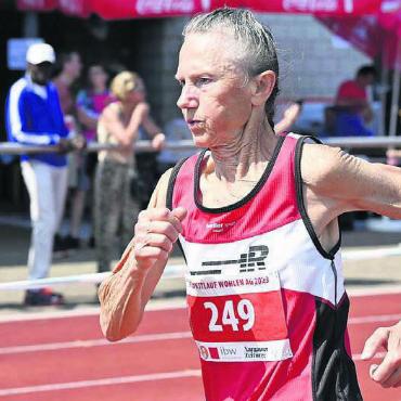 Der Hitze getrotzt - Erfolgreiche Seniorin: Bei den Frauen F70 gewinnt Stefica Gajic von der LR Wohlen. Unter 72 Frauen belegt sie Rang 30.