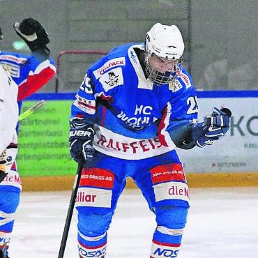 Zum Abschied ein paar Tore - Patrick Siegwart jubelt. In seinem letzten Spiel erzielt er noch ein Tor. Bild: jl