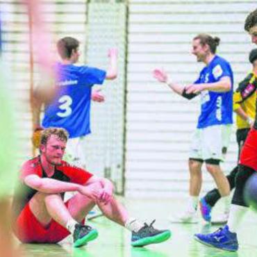Viele Hochs, wenige Tiefs - Aus. Schluss. Vorbei. Lange können die Wohler Handballer vom Ligaerhalt in der 1. Liga träumen, sie reaktivieren gar Goalie-Urgestein Sascha Rudi. Doch es reicht nicht. Handball Wohlen steigt in die 2. Liga ab.