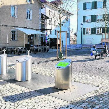 Doch wieder ein dritter Standort - Die Unterflurcontainer-Sammelstelle auf dem Kornhausplatz hat nicht gepasst. Sie ist weg Doch ohne den Standort wurden für manche die Wege zu weit. Deshalb soll nun doch ein Ersatz her. Bild: Archiv
