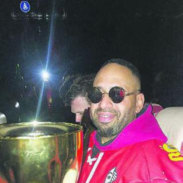 Grosse Meisterparty - Auch die Carfahrt nach Hause hatte es in sich: Patrick Bula. Bild: zg