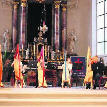 Vielfältige Darbietungen - Die Regionale Musikschule Wohlen ist stolz auf ihr Harfenensemble.