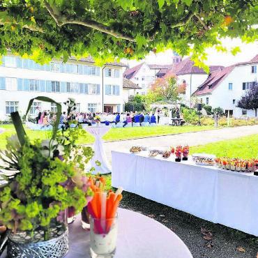 Idealer Rahmen für den schönsten Tag - Der Reusspark ist immer wieder Gastgeber für Hochzeitsanlässe. Hier findet jedes Paar das passende Ambiente. Bild: zg