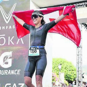 Der Riese bleibt auf dem Thron - Ihre Leistung am Iron Man auf Hawaii bringt ihr Rang 3: Anja Schwegler.