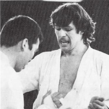 Jahr voller Anerkennung - An der WM 1984 liefert sich Muntwyler (rechts) mit dem Japaner Keiji Sanpei einen harten Kampf.