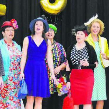 Im Zeichen des Wandels - Die «Merry Sisters» steckten mit ihrer guten Laune das Publikum an.