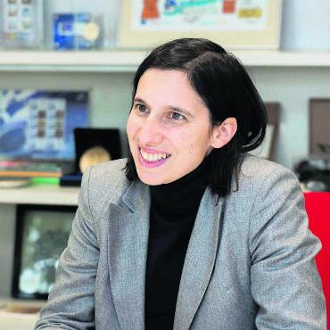 «Sie ist eine wunderbare Person» - Die Spuren führen auch nach Wohlen: Elly Schlein ist neue Chefin des Partito Democratico in Italien. Das Bild stammt von einem Treffen mit EU-Kommissarin Elisa Ferreira vor wenigen Wochen. Bild: pd