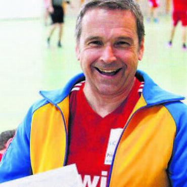 Die Saurier sind wieder los - Organistor Res Käppeli fragt sich, ob Wohlen-Präsident Martin Laubacher endlich ein Tor gegen Muri gelingt.
