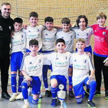 Die Besten in der Halle - Der Nachwuchs des FC Wohlen feiert den Titel in der AFV Futsal Junior League. Bild: Alexander Wagner