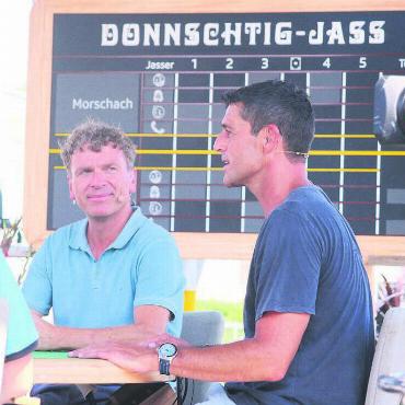Sendung kommt ins Seetal - 2017 machte die Sendung «Donnschtig-Jass» in Wohlen halt. Damals wurde sie noch von Roman Kilchsperger moderiert, er wurde inzwischen durch Rainer Maria Salzgeber abgelöst. Bild: Archiv
