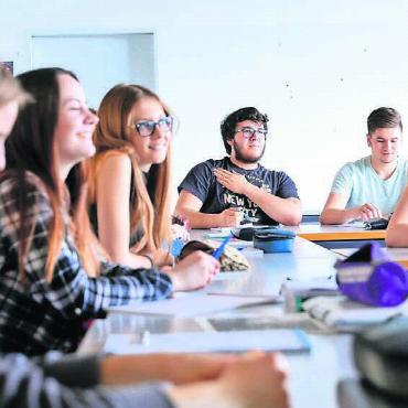Durchstarten nach der Lehre - Lehrabgänger schätzen die Informationsveranstaltungen mit Tipps zum Arbeitsmarkt. Bild: pd