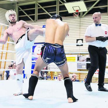 29 Medaillen erkämpft - Highlight des Tages: Roy Cipriano (links) wird Schweizer Meister im Ringsport. Bilder: Stefan Sprenger (2), Cassandra Fasolo (3), Martin Reinhart (2)