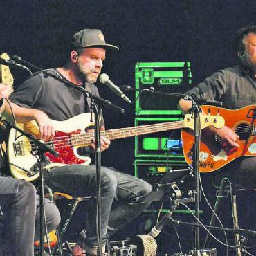 Eine Weltpremiere sozusagen - Begeisterten in Oberwil-Lieli: Jaël Malli und ihre Musiker. Bild: zg