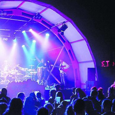 Vielfalt als Visitenkarte - Open Air «Stoppelfäld»: Nun ist das Programm für die dritte Auflage bekannt. Bild: pd