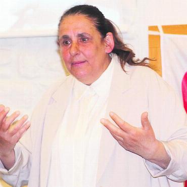 Eine Kämpferin par excellence - Jacqueline Badran füllt mit ihrer Präsenz den ganzen Raum. So auch das Schlössli bei der SP Wohlen. Bilder: Daniel Marti