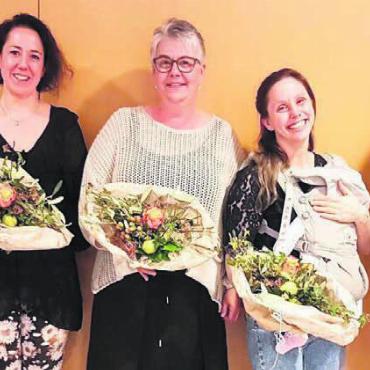 Das Jubiläum nachgeholt - Sie bilden den aktuellen Vorstand (von links): die beiden wiedergewählten Co-Präsidentinnen Marianne Koller und Karin Giger und die neu gewählten Corinne Taverner, Andrea Heimberg und Rahel Ender. Bild: zg