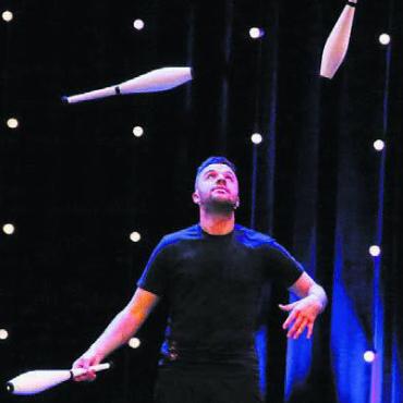 Urvertrauen als beste Basis - Jonglage als grosses Hobby: Mario Muntwyler gab ein paar Tricks zum Besten.