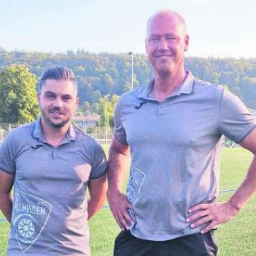 «Wollen nicht zum FC Sion werden» - Simone Antonelli (links) und Sandro Meyer sind gemeinsam die Präsidenten des FC Villmergen. Nun übernehmen sie die erste Mannschaft. Bild: zg