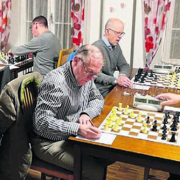 Für Schachbegeisterte - Der Schach-Club Freiamt trifft sich jeweils im Restaurant Sternen in Wohlen. Bild: zg