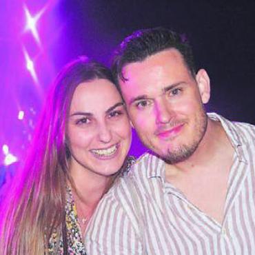 Tanzend in die Vergangenheit - Elisa Stutz und ihr Freund Flavio Galliker hatten einen kurzen Heimweg – die Islisbergerin und der Murianer wohnen gemeinsam in Bremgarten.
