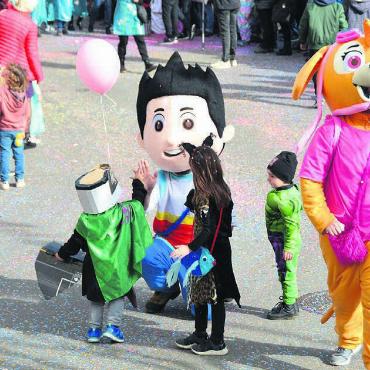 «Zirkus – Manege frei» - Die Bremgarter Fasnacht soll nach zwei Jahren Zwangspause heuer wieder schrill, laut und bunt werden und sowohl Gross als auch Klein unvergessliche Erlebnisse bieten. Bild: sab (Archiv)