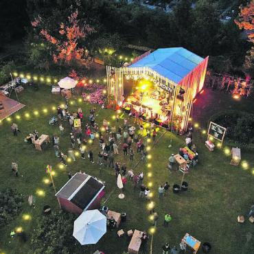 Viele bekannte Namen dabei - Die Atmosphäre am «Sounds of Garden» inmitten des Rosengartens ist immer etwas ganz Besonderes und hebt das Musikfestival klar von anderen ab.