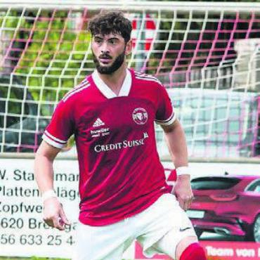 Pleite trotz Blitzstart - Chance verpasst: Der FC Bremgarten (Faik Pnishi) verliert. Bild: zg