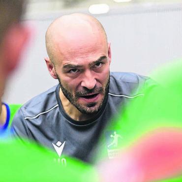 Obad muss überraschend gehen - Das Erfolgskapitel mit dem früheren kroatischen Nationalspieler Mario Obad geht friedlich, aber unrühmlich zu Ende. Er muss den HC Mutschellen verlassen. Bild: Alexander Wagner