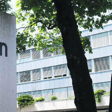 Wieder sieben Mitglieder im Gemeinderat? - Hat die Gesamtrevision der Gemeindeordnung zu Verbesserungen geführt oder ist der Gemeinderat nun allenfalls überlastet? Solche Fragen will Anna Keller mit einem Vorstoss geklärt haben. Bild: dm