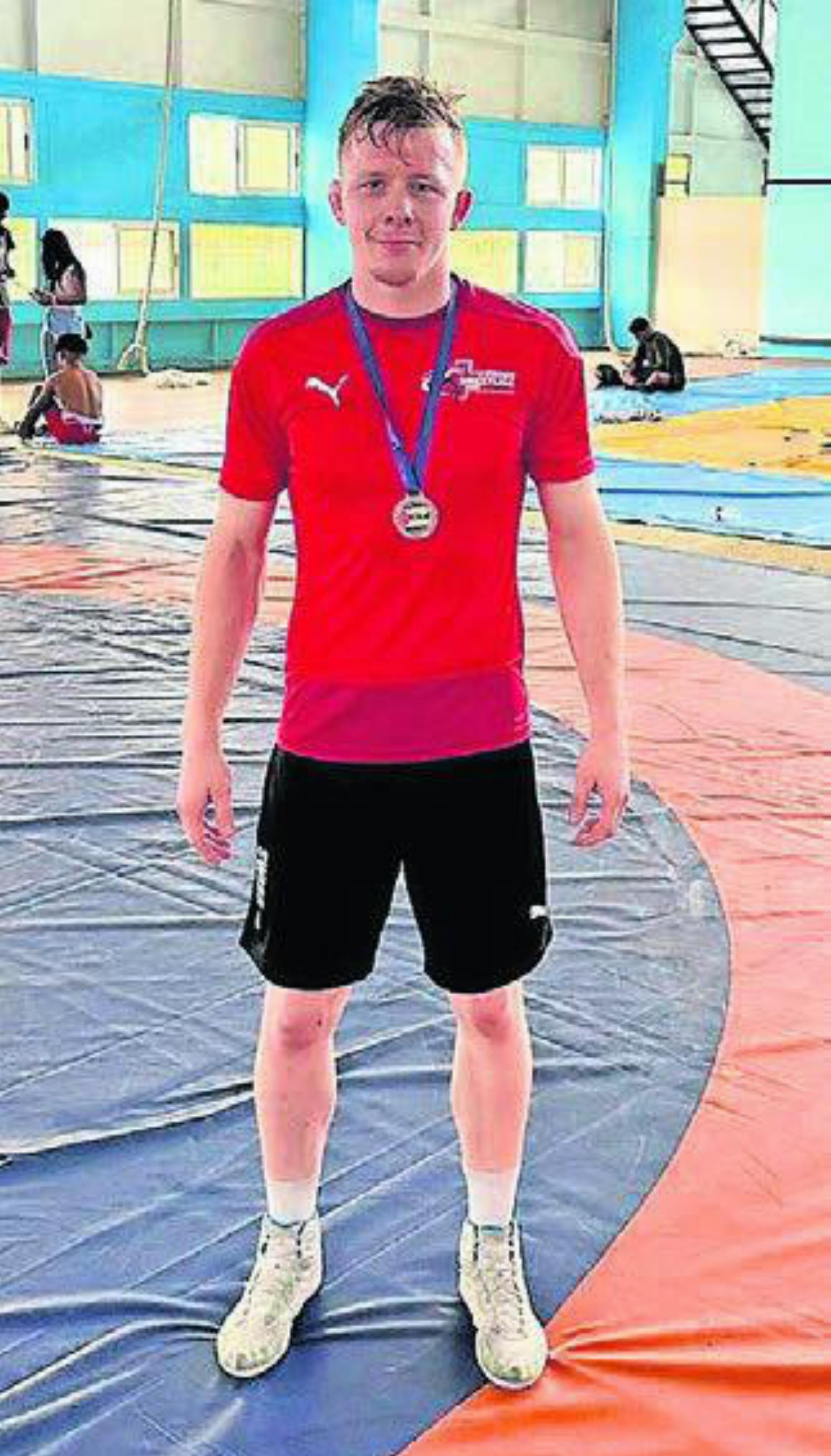 Bringt eine Medaille aus der Karibik mit: Nino Leutert. Bild: zg