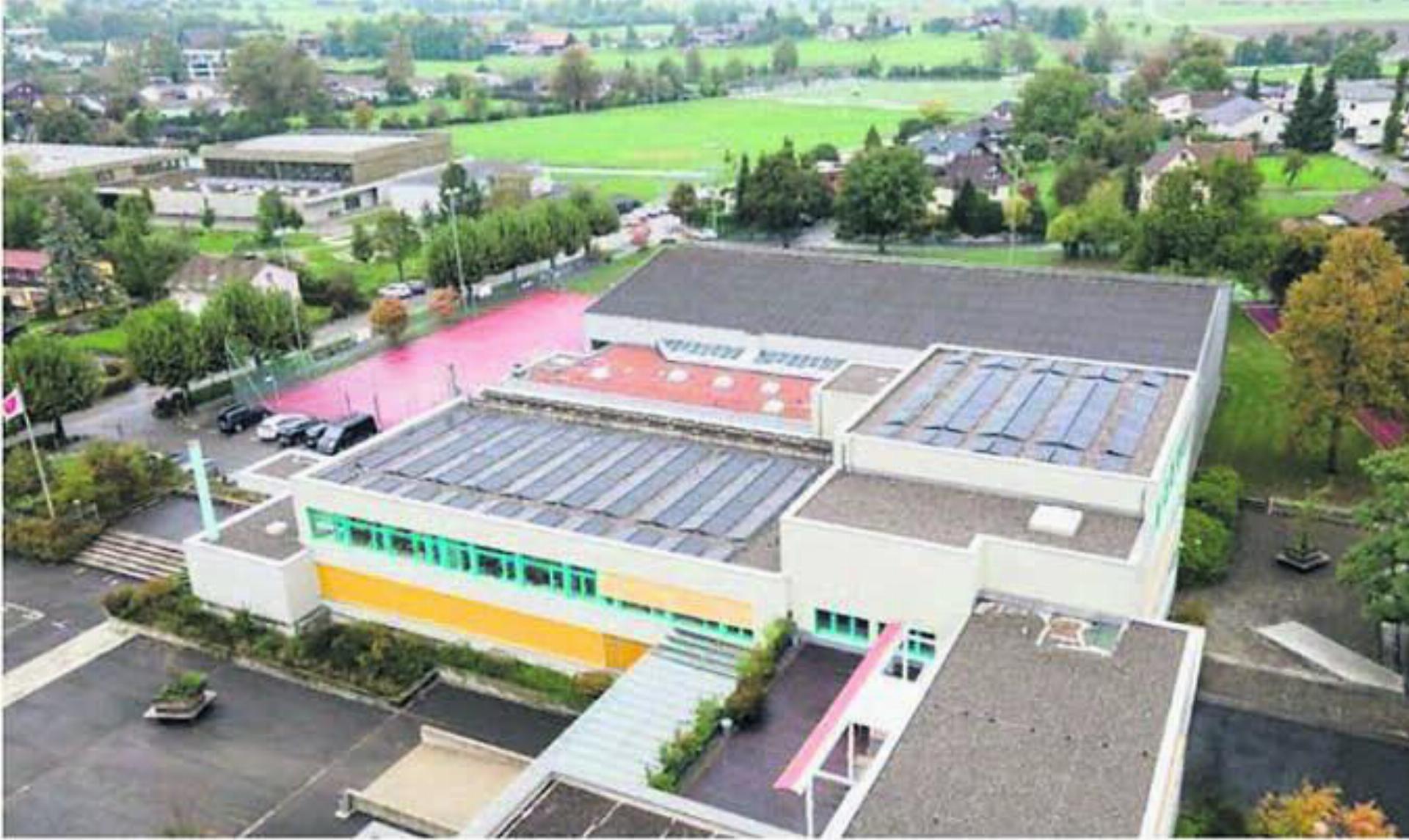 Photovoltaikanlage der Schulanlage Hof. Bild: zg