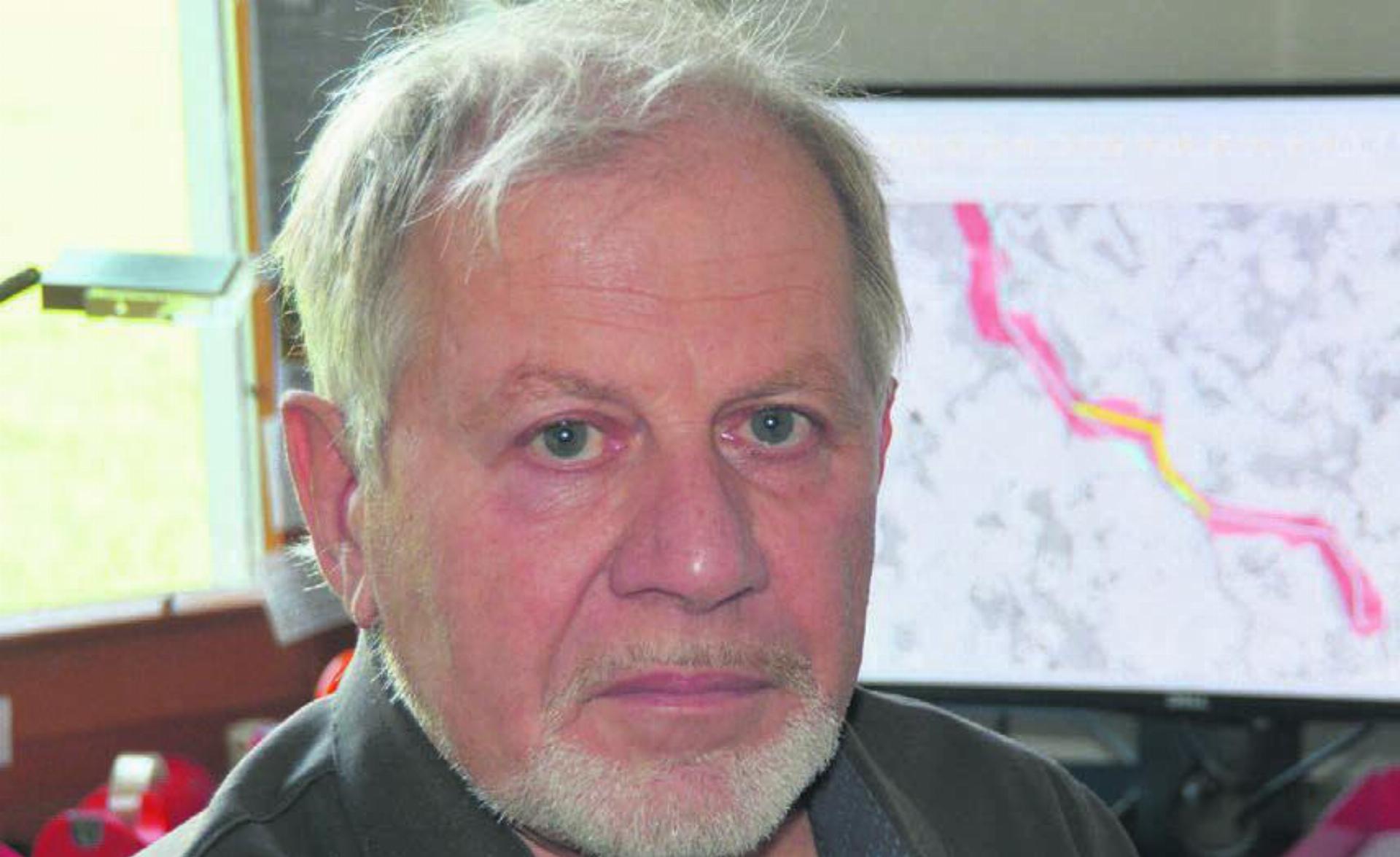 Hans Kneubühler macht sich als Präsident des «Vereins verträgliche Starkstromleitungen Reusstal» stark für eine vollständige Erdverkabelung der vorgesehenen 380-kv-Leitung. Die Hoffnung, dass es so weit kommt, hat er noch nicht aufgegeben. Bild: Roger Wetli
