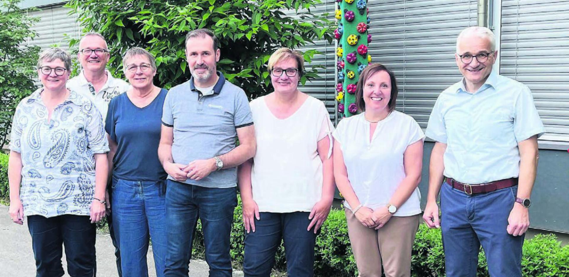 Der Vorstand für die Amtsperiode 2023 bis 2025 (v. l.): Gaby Sorg, Roland Weibel, Regula Schumacher, André Meyer, Renate Wirth, Gisela Koch und Bruno Leuppi. Abwesend: Ursula Amstutz und Fabio Gsell. Bilder: Walter Minder