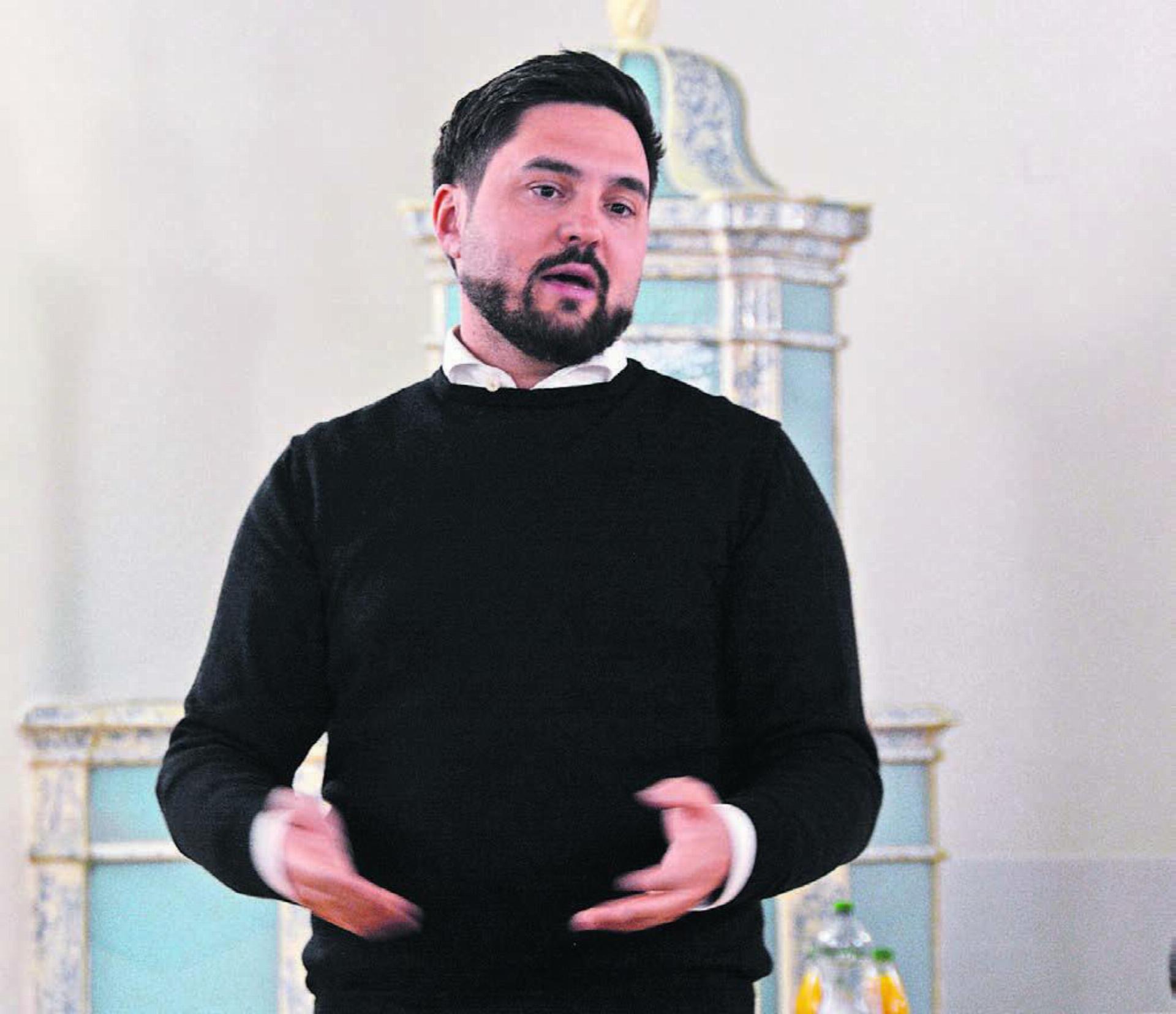 Cédric Wermuth, Co-Präsident der SP Schweiz, betonte, worauf die Partei im Wahlkampf ihren Fokus legen will. Bild: Annemarie Keusch