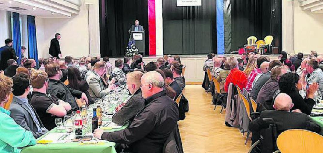 Die Mai-Tagung der SVP des Bezirks Bremgarten im Casino Wohlen war sehr gut besucht. Bild: wm