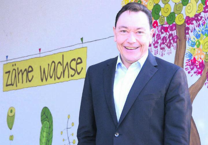 Das Motto «zäme wachse» gefällt dem neuen Schulleiter Christian Breitschmid besonders gut. Bild: Celeste Blanc