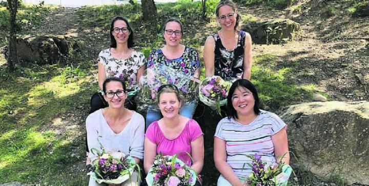 Der aktueller Vorstand: (hinten v. l.) Kathrin Sager, Petra Portmann (Präsidentin), Severine Egger und (vorne v. l.) Rebekka Camenisch, Andrea Seiler, Tanh-Van Ly. Bild: zg