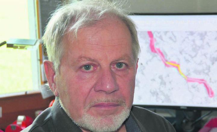 Hans Kneubühler macht sich als Präsident des «Vereins verträgliche Starkstromleitungen Reusstal» stark für eine vollständige Erdverkabelung der vorgesehenen 380-kv-Leitung. Die Hoffnung, dass es so weit kommt, hat er noch nicht aufgegeben. Bild: Roger Wetli