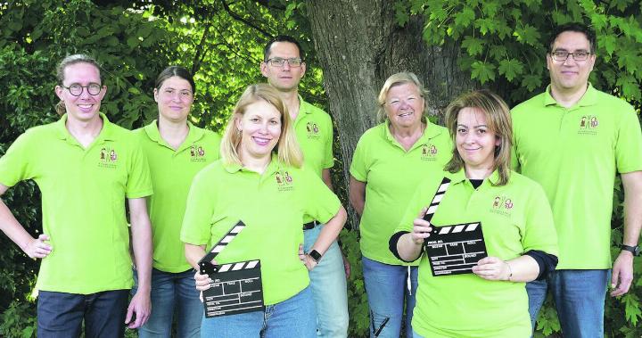 Das OK: Henk-Joost Crooijmans (links), Claudia Schläppi, Alexandra Robert, Roman Huber, Monika Unternährer, Serap Bozkurt, Kay Huber. Foto: zVg