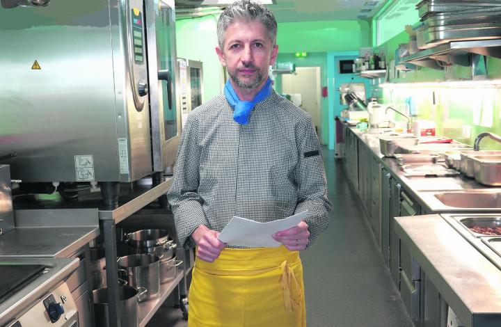 «Wir Menschen können nichts gegen Naturkatastrophen tun. Wir können nur zusammenhalten und einander in dieser Situation helfen», sagt Araz Abram. Foto: Archiv NFZ