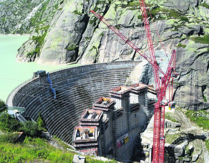 Das imposante Bauwerk auf dem Grimsel wurde besichtigt.