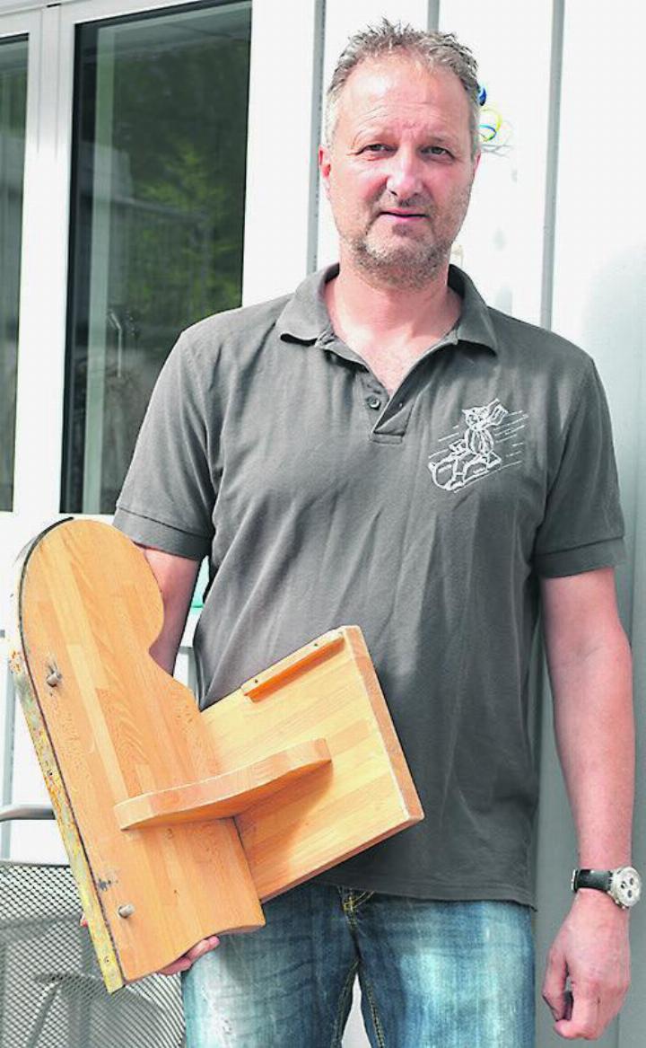 Georg Freiermuth ist seit vielen Jahren Präsident des Einbeiner-Plausch-Clubs Zeiningen. Foto: Janine Tschopp