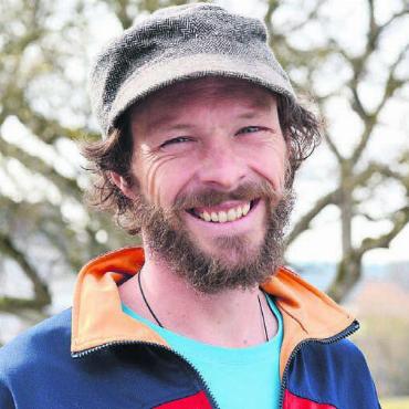Handwerker auf Weltreise - 30 Monate reiste Thomas Heimberg mit Werkzeugkasten und Motorrad um die Welt. Darüber hat er ein Buch geschrieben, das er nun vorstellt. Bild: Archiv