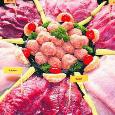 TIPP DER WOCHE - Rohes Fleisch sollte nicht mit gegartem Fleisch in Berührung kommen. Bild: Albi Perrig, Pixabay